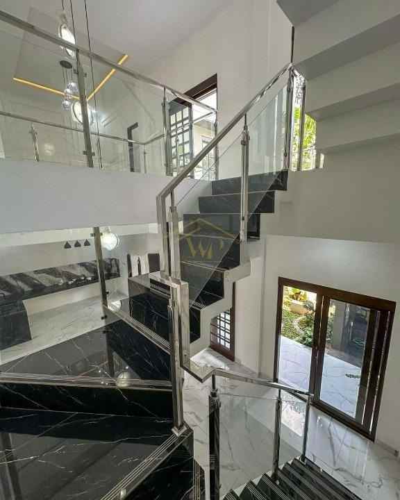 dijual rumah maguwoharjo depok sleman