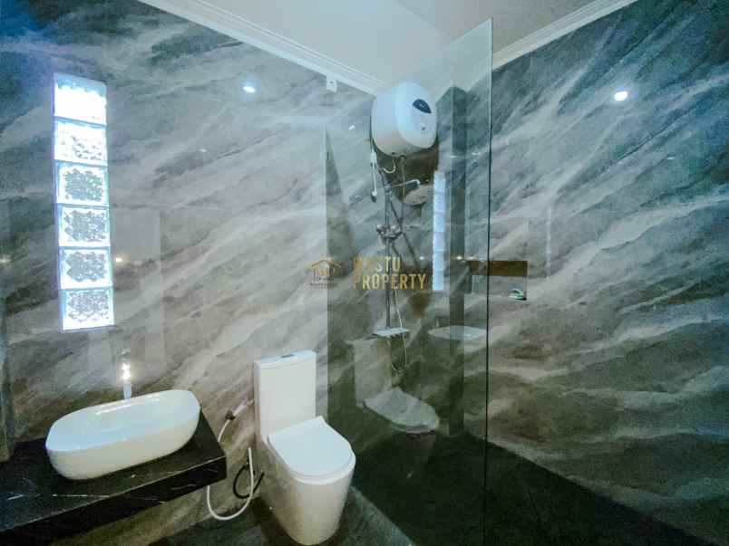 dijual rumah maguwoharjo depok sleman