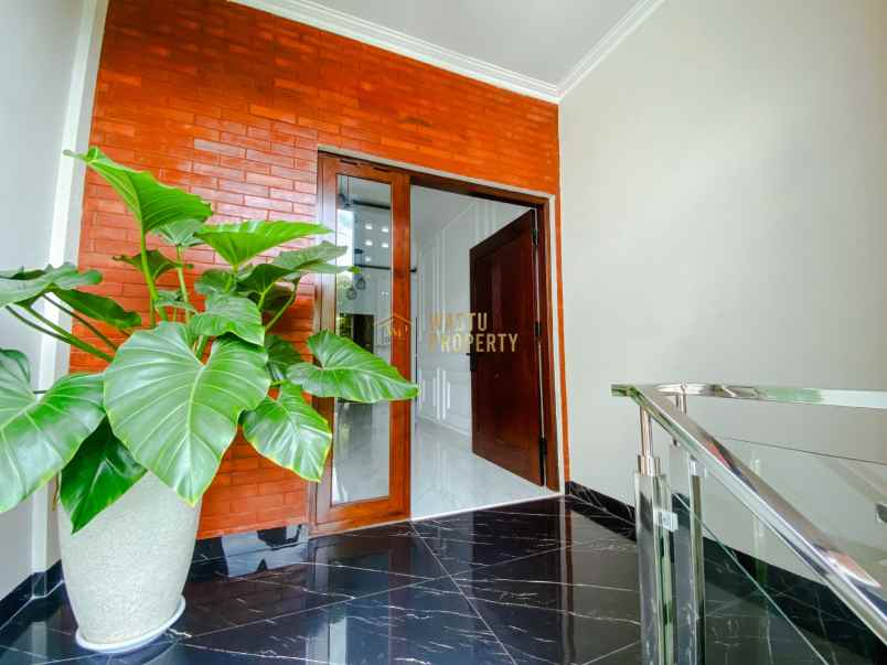 dijual rumah maguwoharjo depok sleman