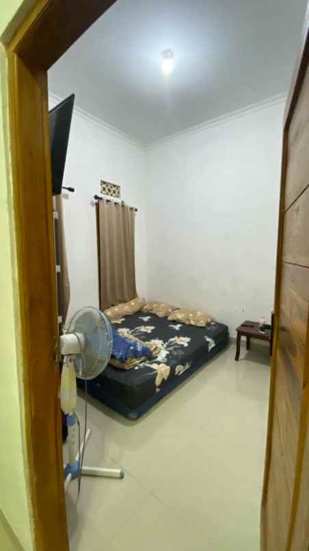 dijual rumah malangrejo