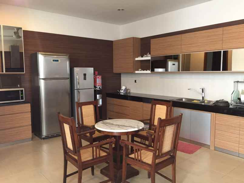 dijual rumah mewah di lebak bulus jakarta selatan