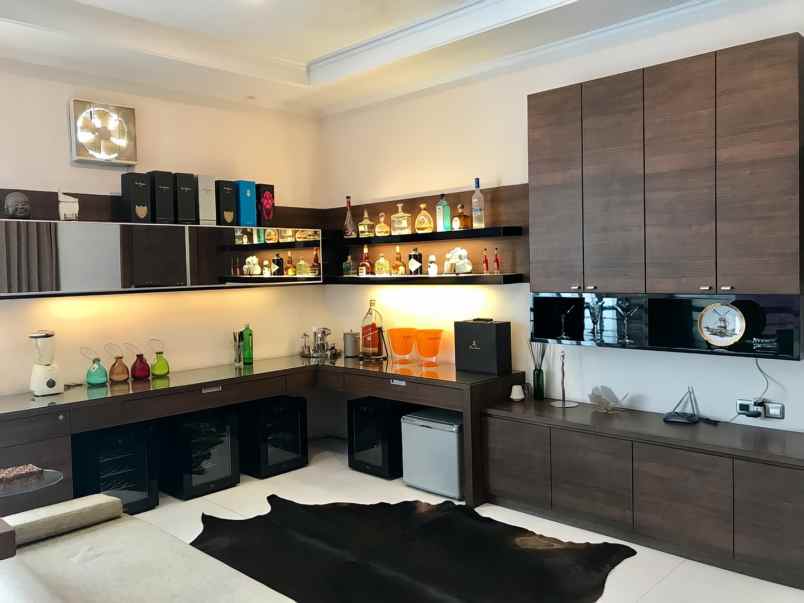 dijual rumah mewah di lebak bulus jakarta selatan