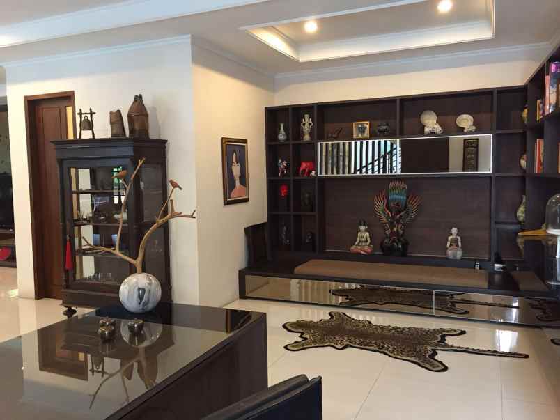 dijual rumah mewah di lebak bulus jakarta selatan