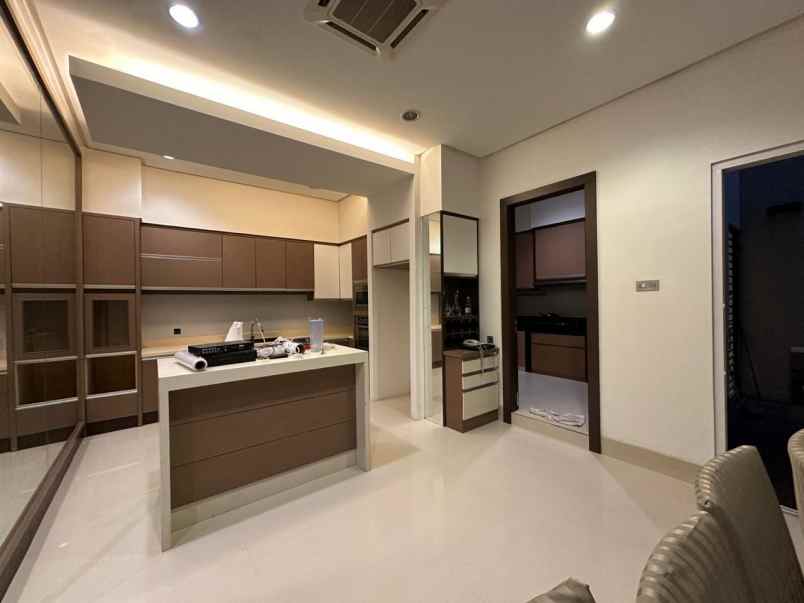 dijual rumah mewah di pik camar elok jakarta utara