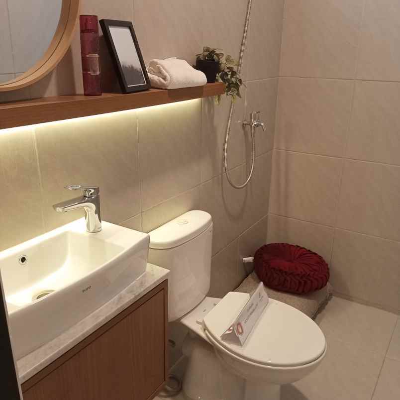 dijual rumah minimalis modern dan strategis