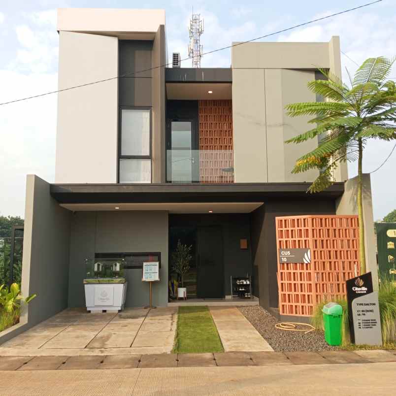 dijual rumah minimalis modern dan strategis