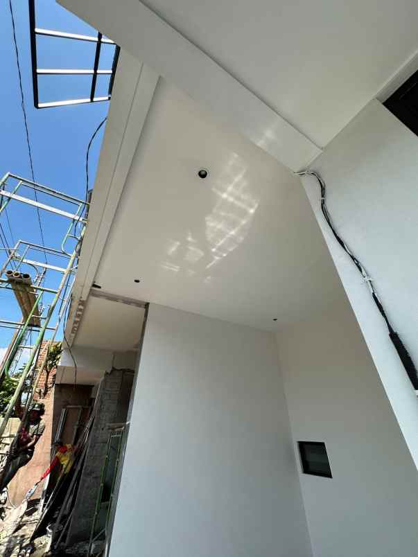 dijual rumah modern 800 jutaan di suhat kota malang