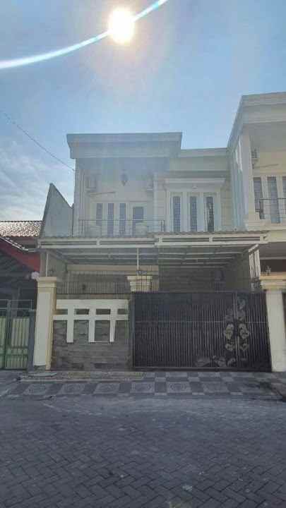 dijual rumah mulyosari