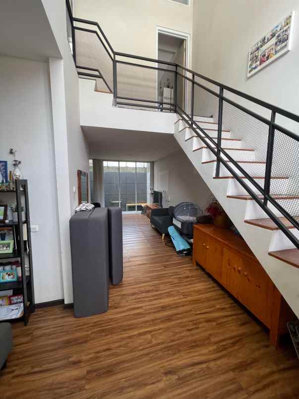 dijual rumah newland matoa kav 36 jakarta selatan