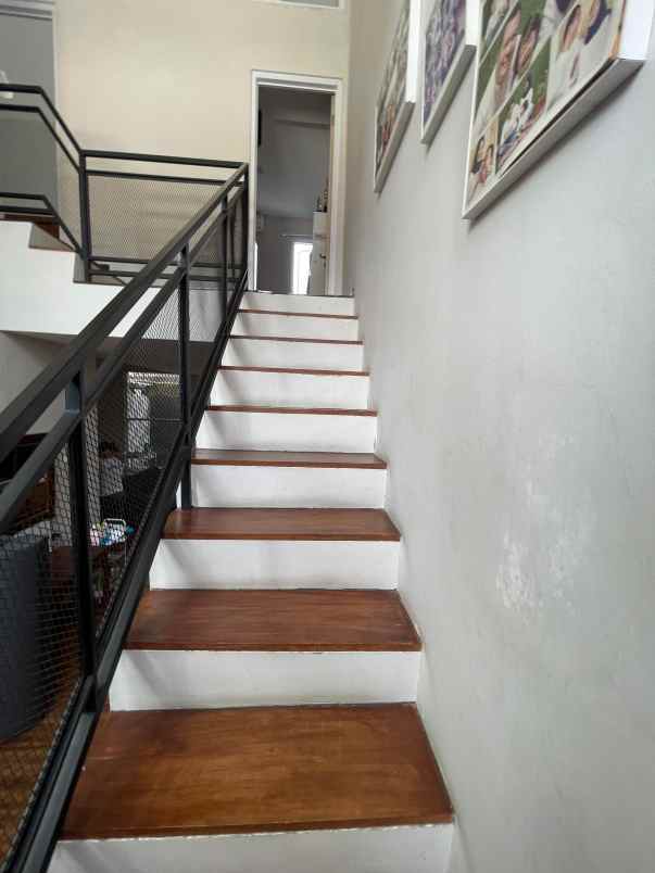 dijual rumah newland matoa kav 36 jakarta selatan