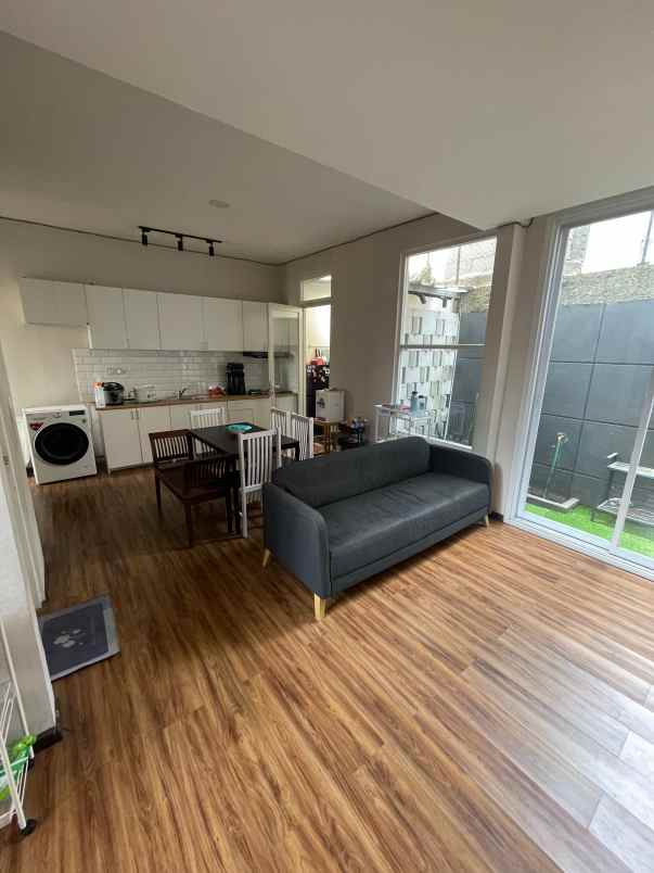 dijual rumah newland matoa kav 36 jakarta selatan