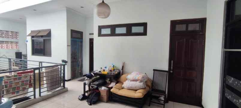 dijual rumah ngagel