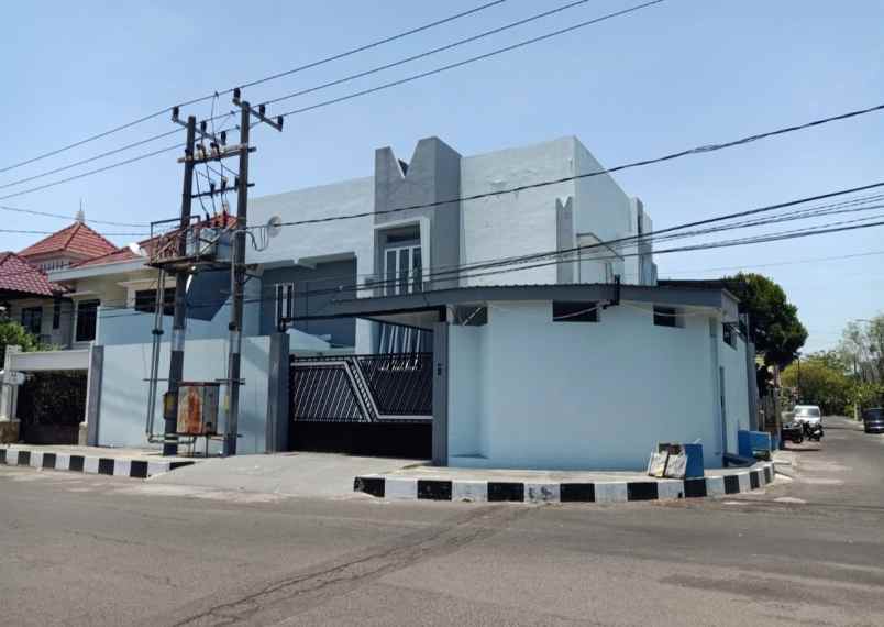 dijual rumah nginden intan timur