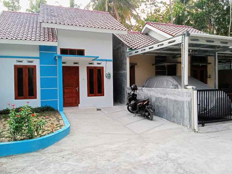 dijual rumah ngulakan hargorejo kokap