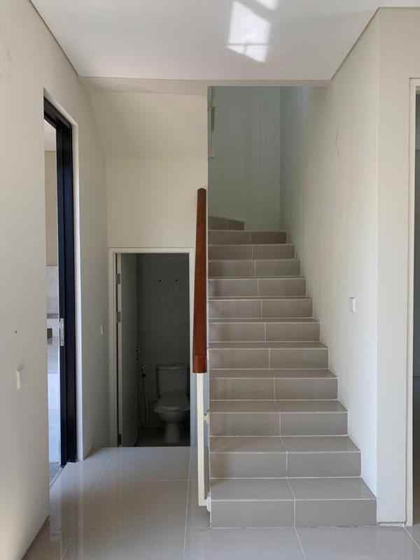 dijual rumah north west park