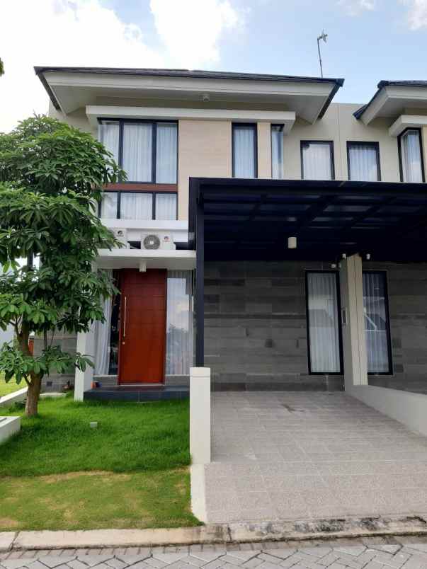 dijual rumah northwest hill