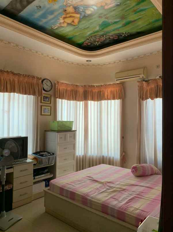 dijual rumah pakuwon city taman mutiara