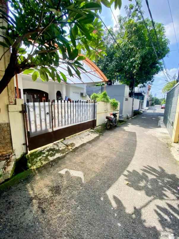 dijual rumah palmerah