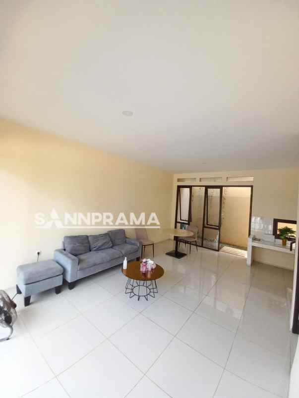 dijual rumah pamulang timur