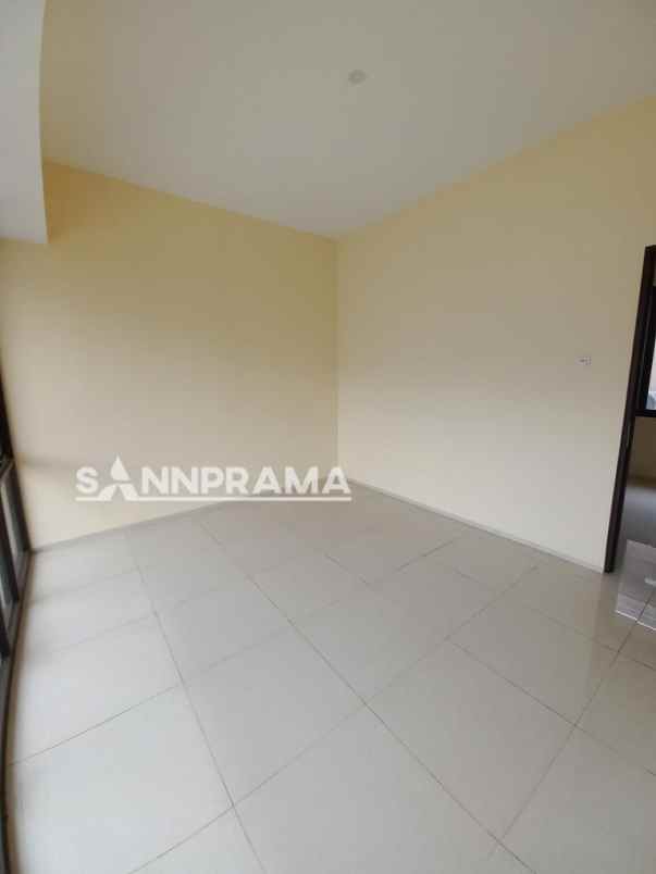 dijual rumah pamulang timur