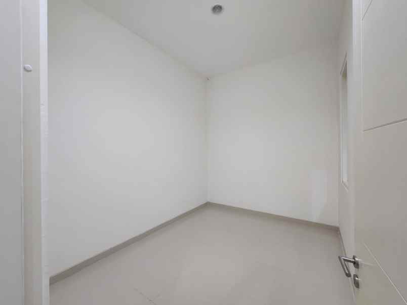 dijual rumah pantai mentari