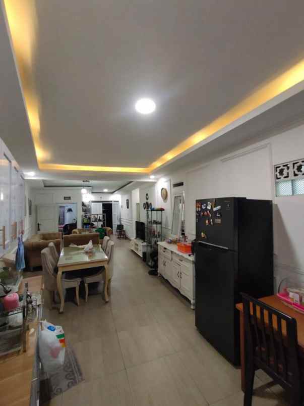 dijual rumah permata buah batu