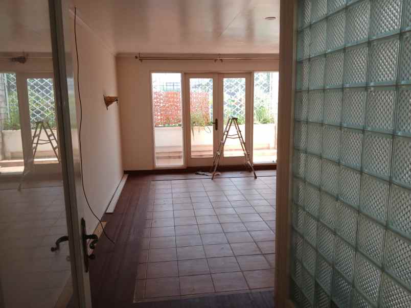 dijual rumah permata hijau