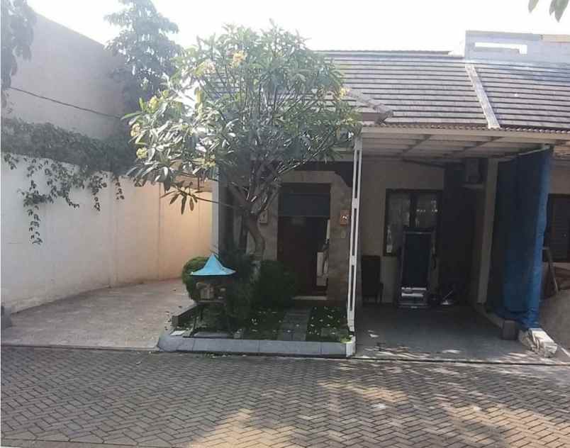 dijual rumah perumahan bali resort