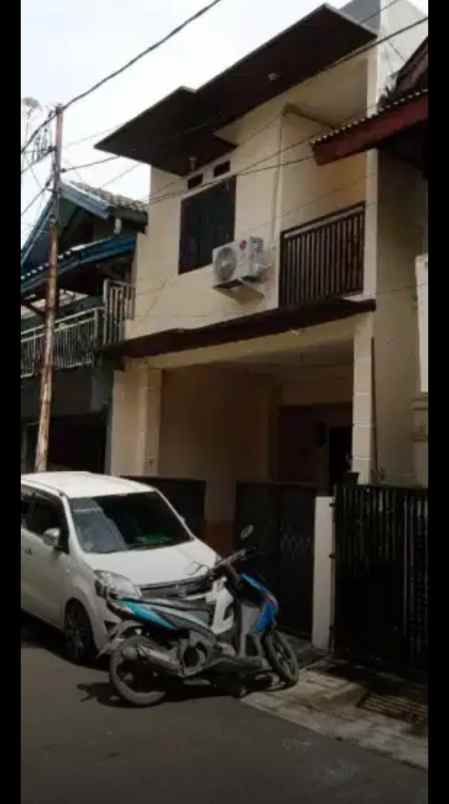 dijual rumah perumahan bumi anggrek