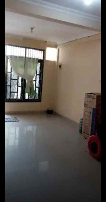 dijual rumah perumahan bumi anggrek