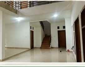 dijual rumah perumahan jatinegara indah