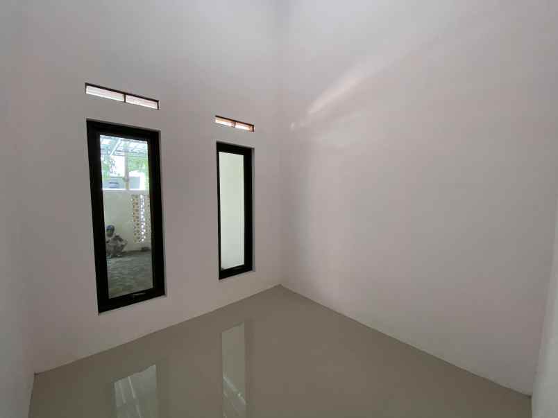 dijual rumah perumahan karta kirana