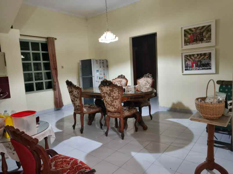 dijual rumah perumahan lempong sari