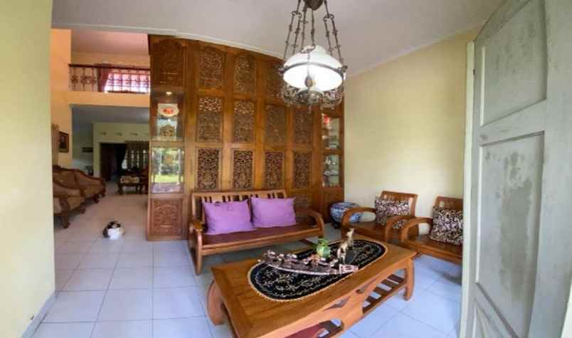 dijual rumah perumahan lempong sari