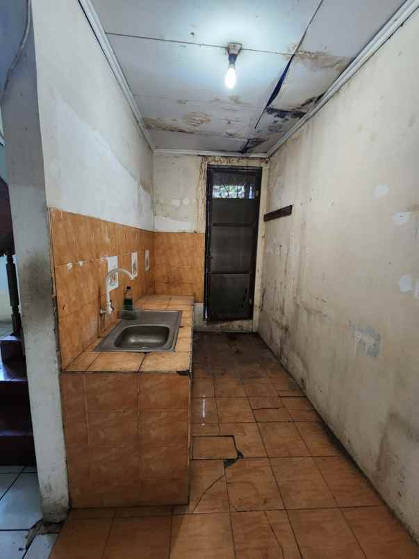 dijual rumah pisangan ciputat timur tangsel
