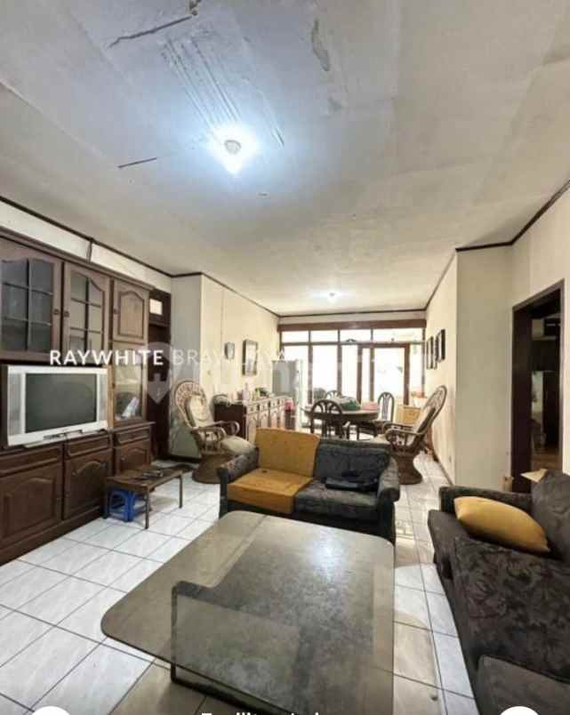 dijual rumah pondok indah