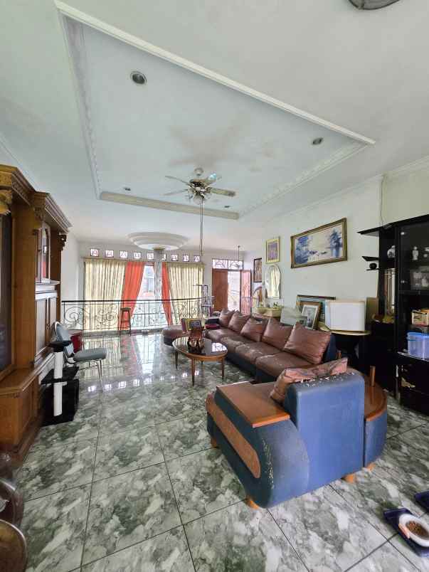 dijual rumah pondok kelapa jaktim