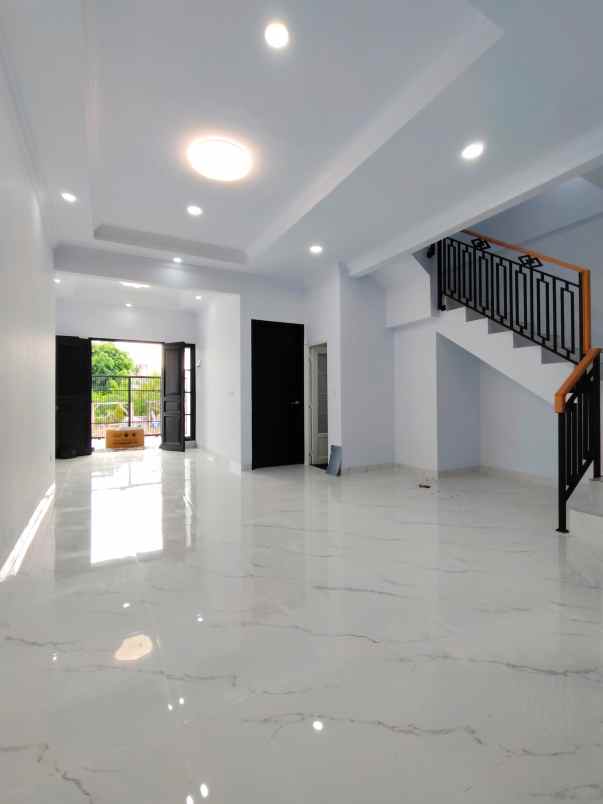 dijual rumah pondok kelapa jaktim