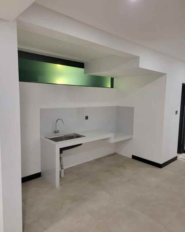 dijual rumah pondok pinang kebayoran