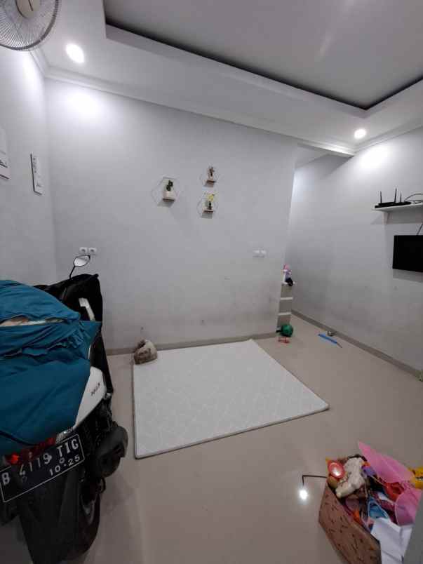 dijual rumah pondok ranggon