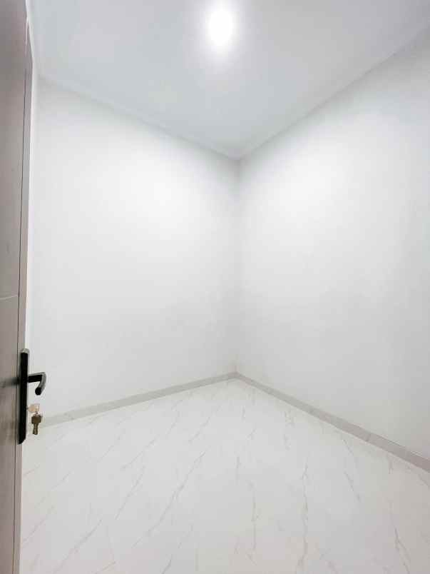 dijual rumah pondok ungu permai