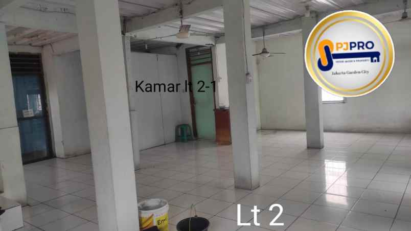 dijual rumah posisi hook 3lantai di bintara bekasi