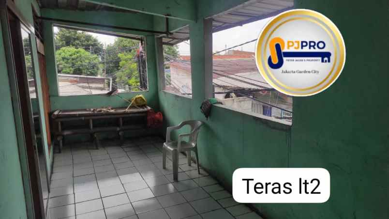 dijual rumah posisi hook 3lantai di bintara bekasi