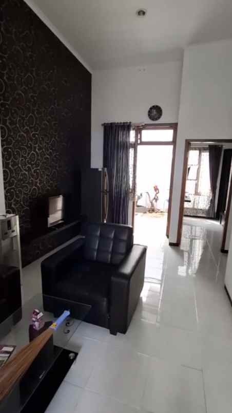 dijual rumah puncak dieng