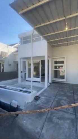 dijual rumah puri asri