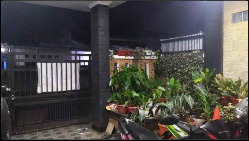 dijual rumah rawageni kel ratu jaya kec