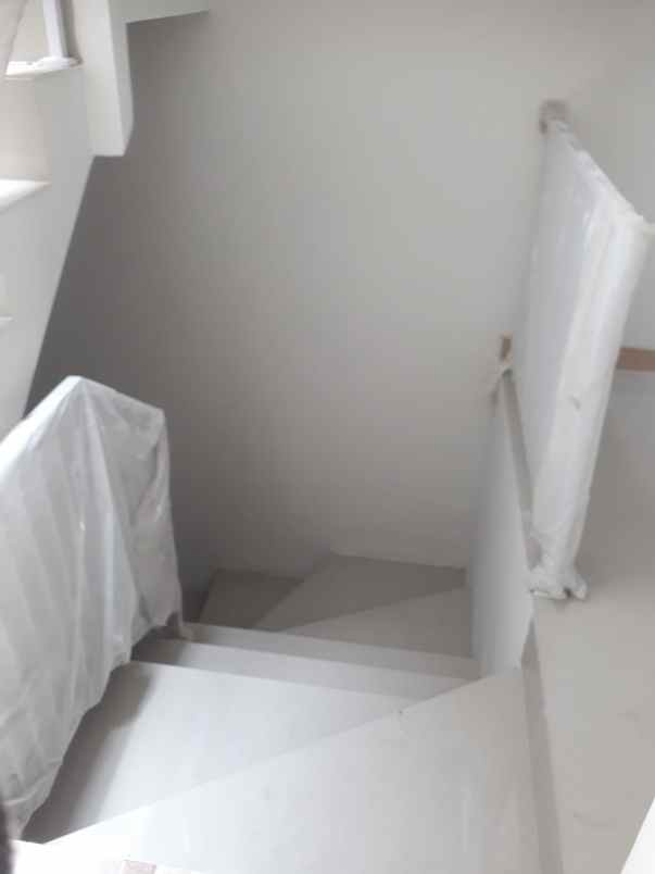 dijual rumah raya gunung anyar