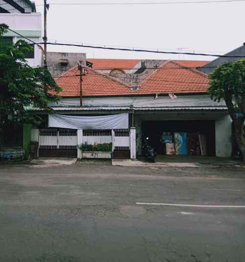dijual rumah raya pegirian