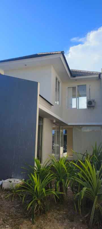 dijual rumah royal residence harewood