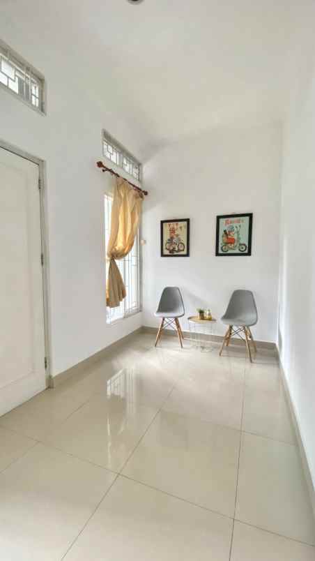 dijual rumah rumah cluster cisaranten